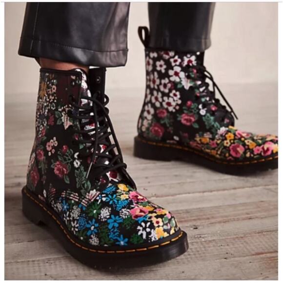 Dr. Martens 1460 Pascal Black Floral Mash Up Boots Size 6 RARE - Picture 7 of 14